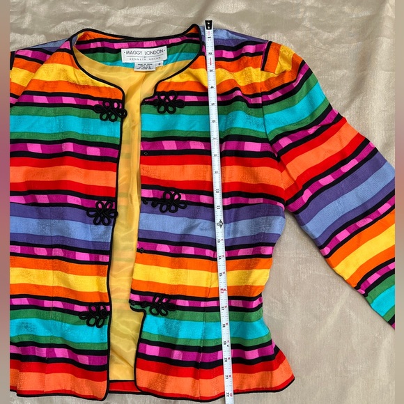 Vintage Maggy London 100% silk colorful blazer cardigan with frog cord closure - Picture 6 of 14